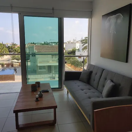 Dream Vacation By The Sea 프로타라스